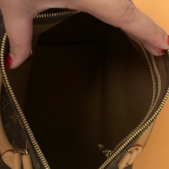 EUC Authentic Louis Vuitton Speedy Bandolier 30 in Monogram. - Picture 3 of 8